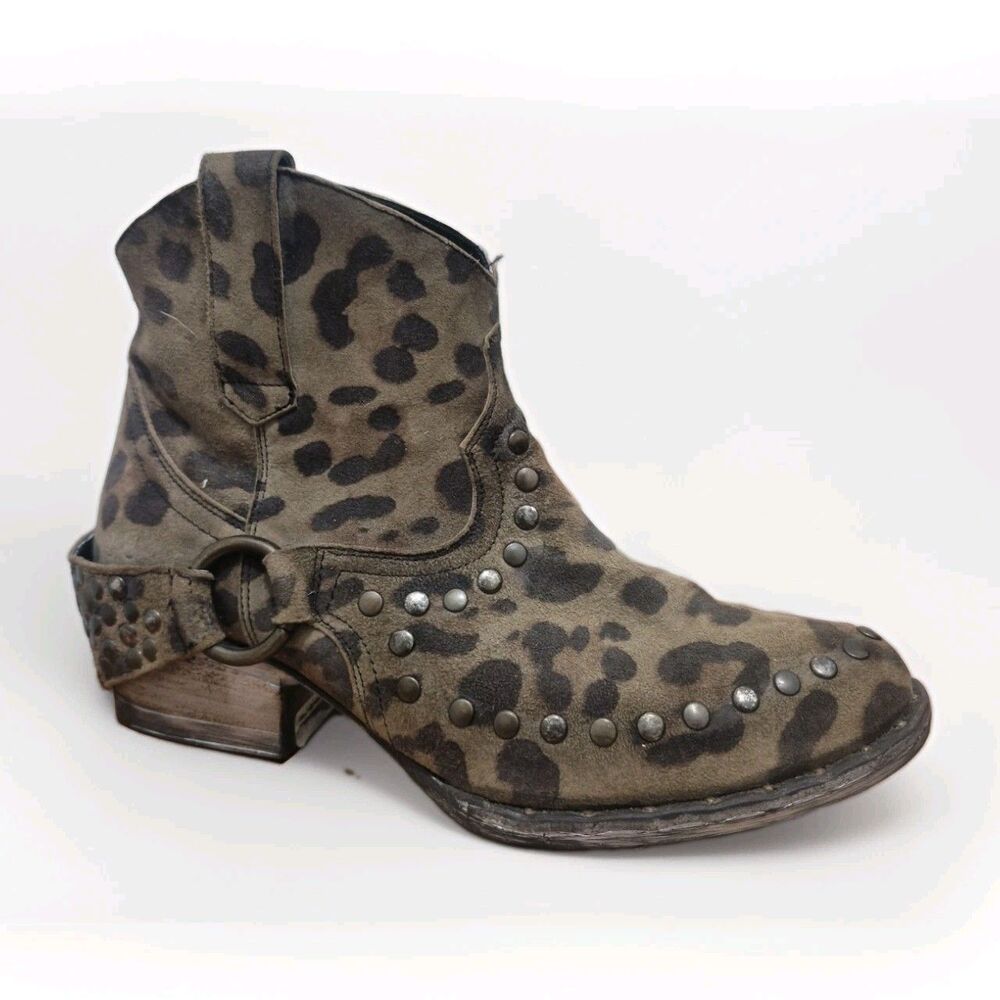 Circle G Corral Women's Leopard Print Harness Shortie Boot Studded Size 7M RARE